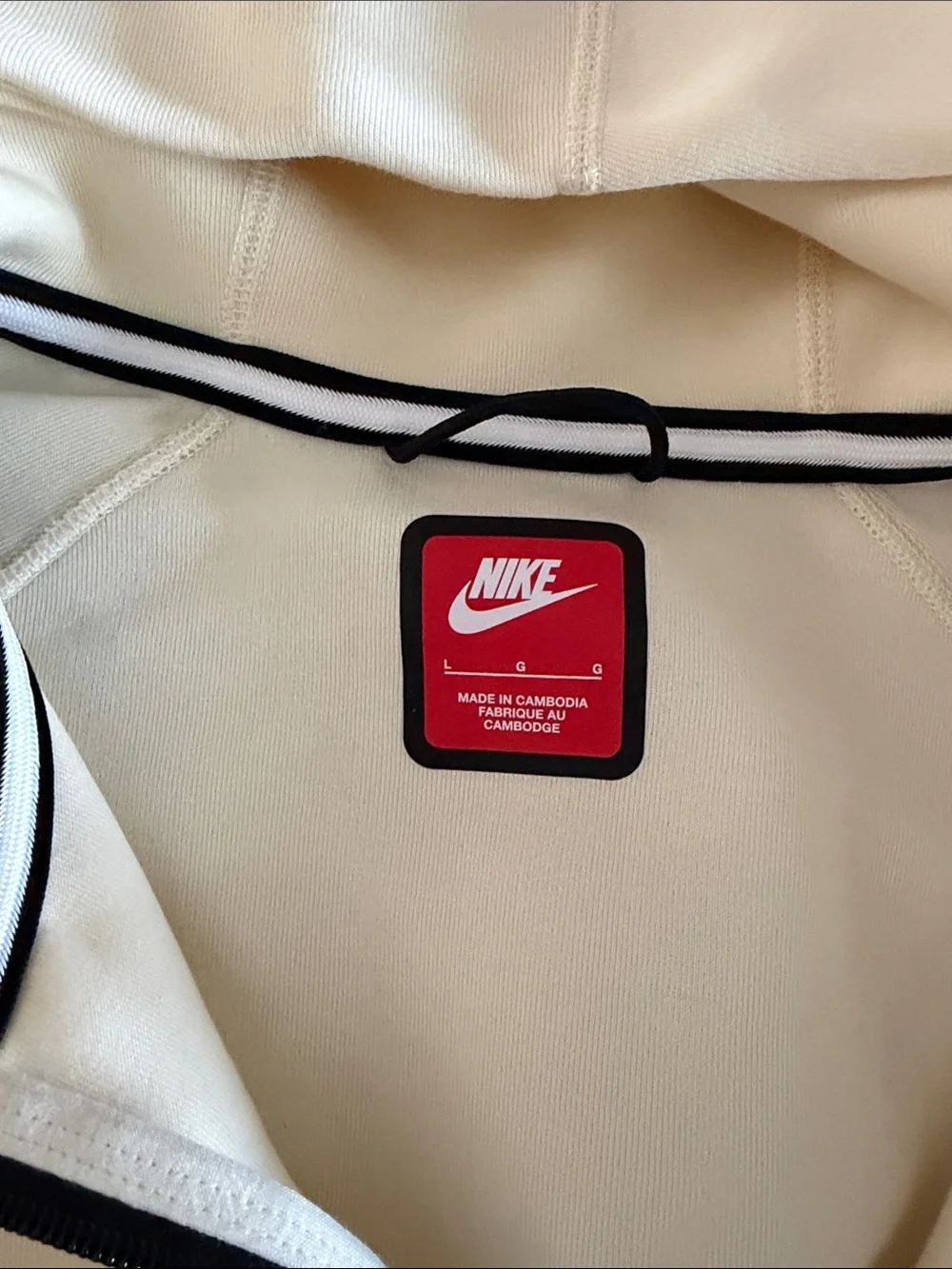 Nike Tech Fleece Windrunner Full-Zip Hoodie Men’s Large Coconut Milk NWT Black Z